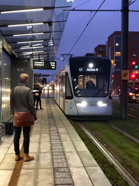 Letbanen i Aarhus krer med stor rettidighed