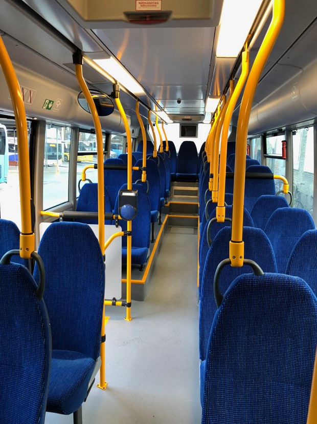 Midttrafiks Rute 100 har fået mere plads til de mange rejsende Midttrafiks Rute 100 har fået mere plads til de mange rejsende