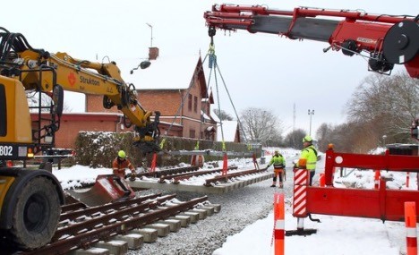 Renovering af jernbane på Sydøstsjælland skrider frem trods vejrmæssige udfordringer Renovering af jernbane på Sydøstsjælland skrider frem trods vejrmæssige udfordringer
