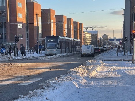 Sne og is er fjernet fra letbane og busstoppesteder i Aarhus Sne og is er fjernet fra letbane og busstoppesteder i Aarhus