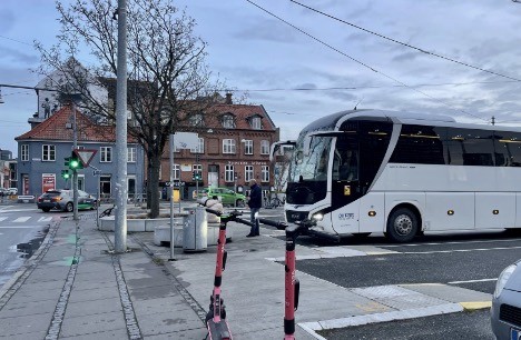 Fjernbus-rute er baseret på passagerer - uden passagerer ingen afgang Fjernbus-rute er baseret på passagerer - uden passagerer ingen afgang