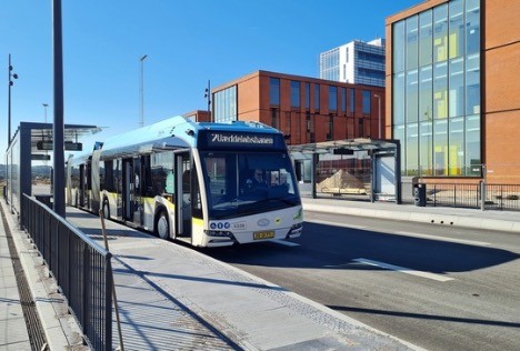 Danmarks længste elektriske bus har fødselsdag