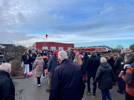 De vigtigste mennesker var udenfor