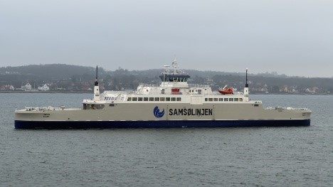 To elektriske søstre sejler mellem øer To elektriske søstre sejler mellem øer