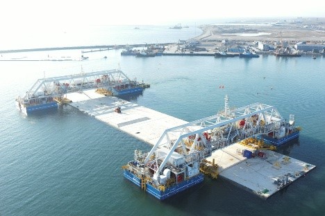 F�rste del af tunnel mellem Danmark og Tyskland er p� vej mod havbunden