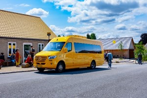 Vestm�n har f�et bus p� bestilling i omr�der uden busser
